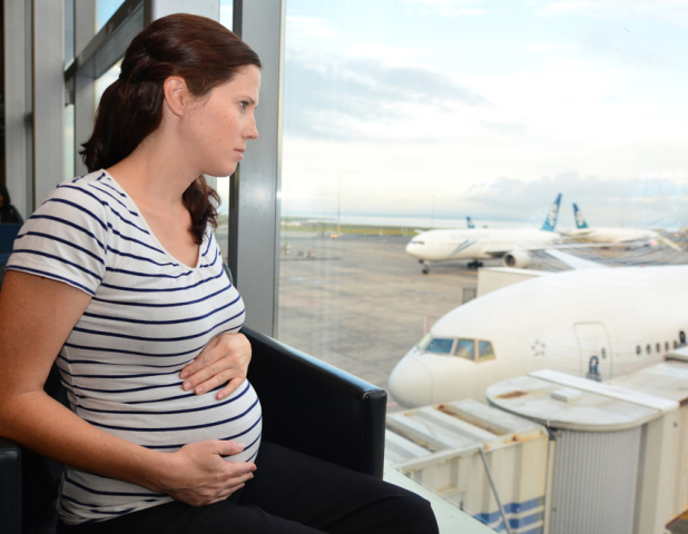 Перелеты при беременности: как, когда и сколько можно летать будущим мамам?