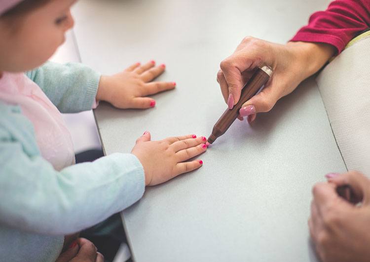 Как отучить ребенка грызть ногти: лучшие советы для разных возрастов