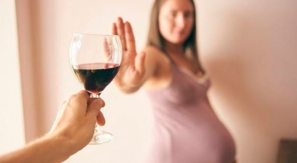 Чего нельзя делать на ранних сроках беременности: самые распространенные запреты и причины